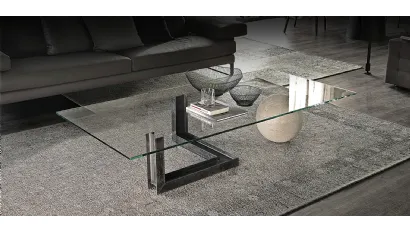 Tavolino in vetro con base in acciaio e sfera in travertino Levante di Cattelan Italia