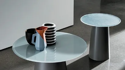 Tavolino rotondo Totem con top in vetro e base in metallo di Sovet