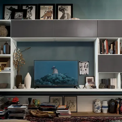 Libreria sospesa Living 02 in frassino laccato di Veneta Cucine