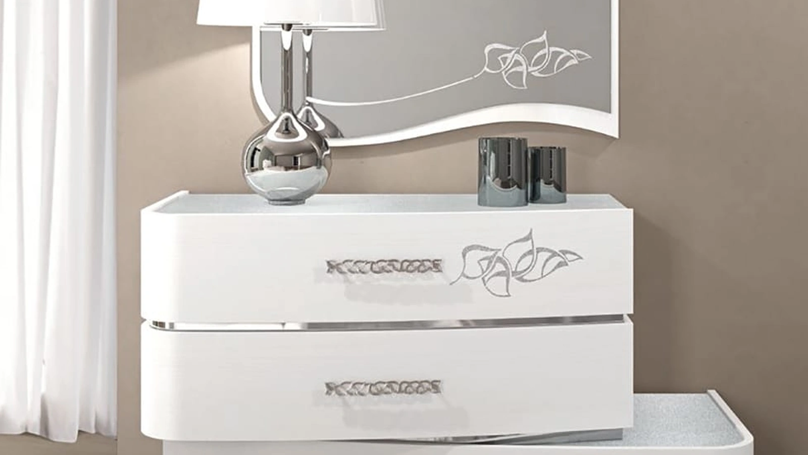 Specchiera Smeraldo con cornice in frassino di Adriatica