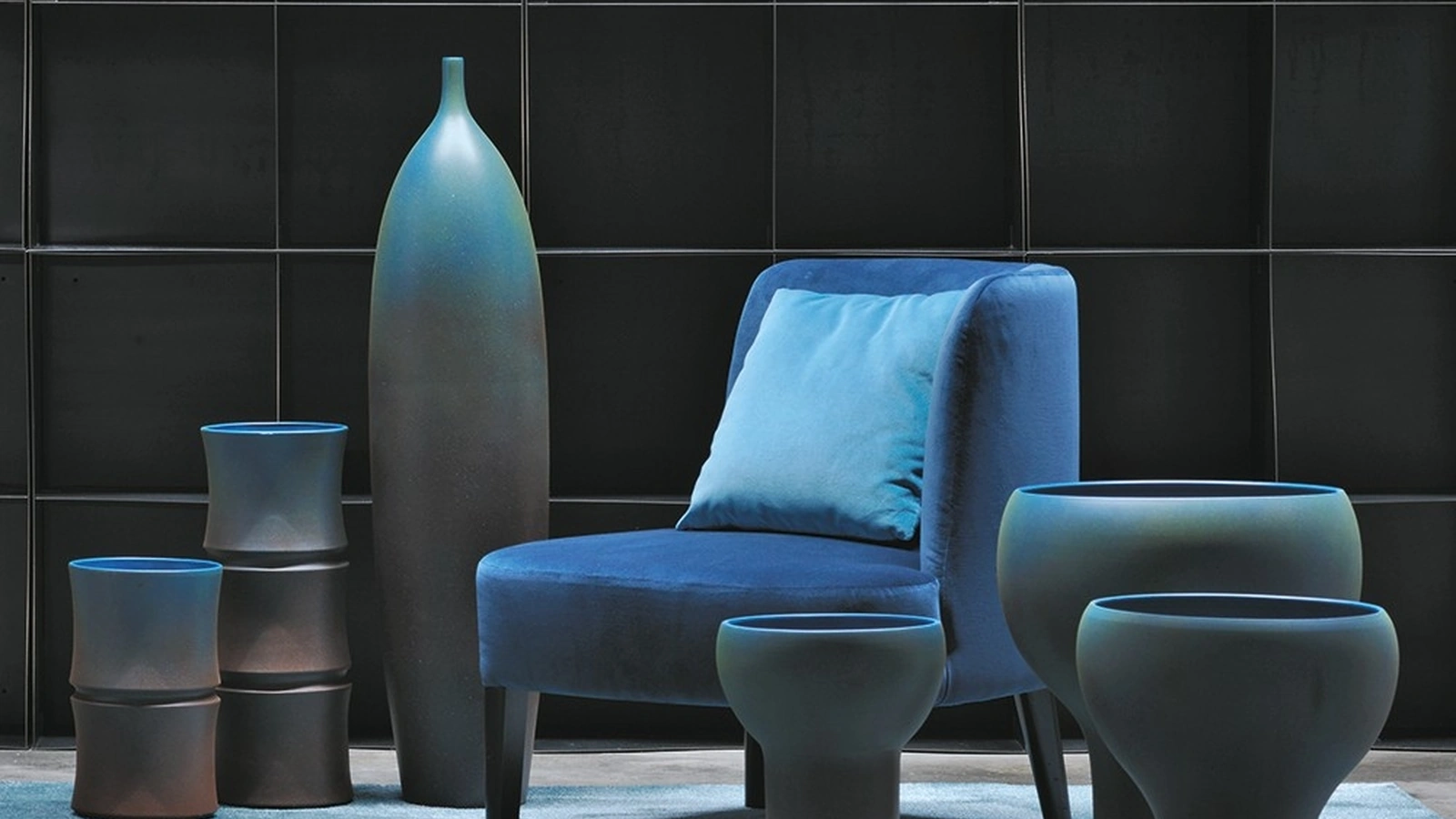 Vasi Mister Blue Collection di Adriani e Rossi