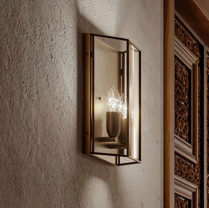 Lampada a parete Rilegato in ottone e vetro de Il Fanale
