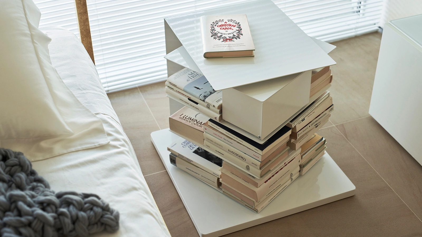 Libreria Ptolomeo x4 Short di Opinion Ciatti
