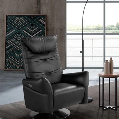 Poltrona relax in pelle con base in metallo Adrian Swivel di Spaziorelax