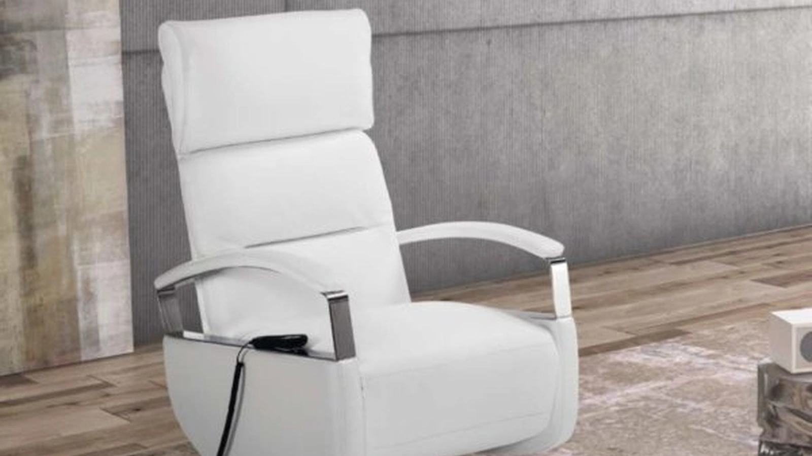 Poltrona relax con testiera regolabile Tokyo Swivel di Spaziorelax