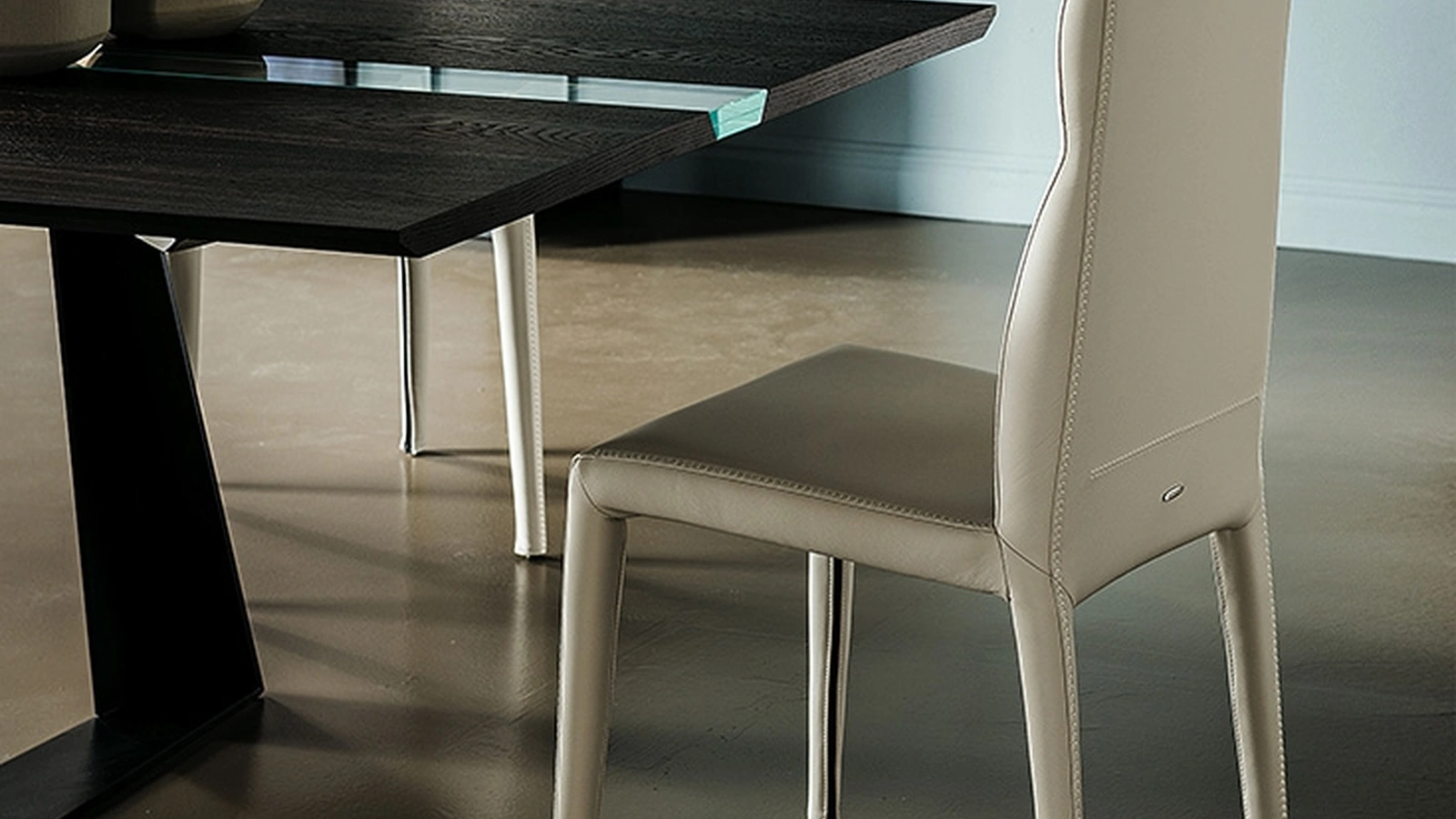 Sedia in ecopelle Agatha Flex di Cattelan Italia