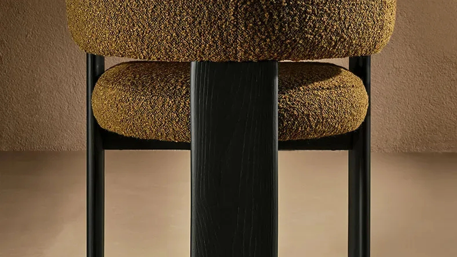 Sedia Trine Armchair in tessuto imbottito di Nature Design