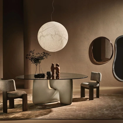 Tavolo Clay in vetro con base in ceramica di Nature Design