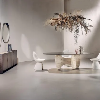 Tavolo Tribe Stone con top in vetro e base in marmo di Nature Design