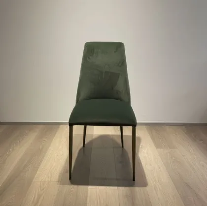 Una sedia dal design moderno...