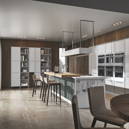 Cucina Moderna in laccato opaco Etica con isola di Home Cucine