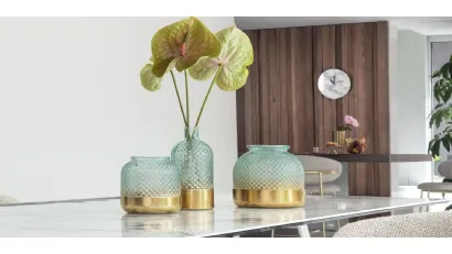 Vaso in vetro riciclato con superficie lavorata Curly di Calligaris