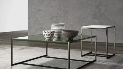 Tavolino Eulero con ripiano in vetro lucido o marmo in diverse dimensioni e altezze e base in metallo di Presotto