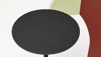 Tavolino Flink Table in acciaio Nero goffrato di Infiniti