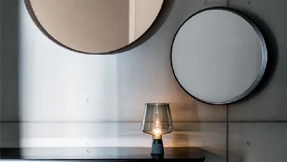 Specchio Horizon con consolle e luce da tavolo