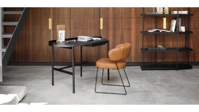 Scrittoio in legno con gambe in metallo Madame di Calligaris