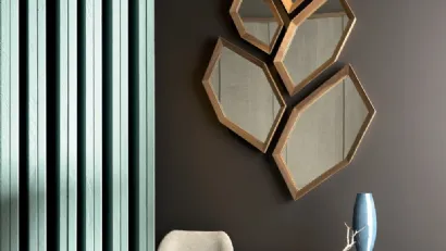 Specchiera Hexagone di design con cornice in Noce di Arte Brotto