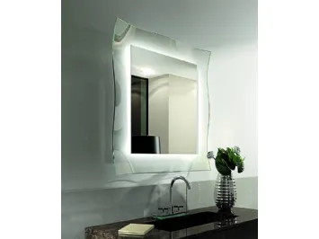Specchio retroilluminato Ginevra con cornice ondulata in cristallo trasparente di Riflessi