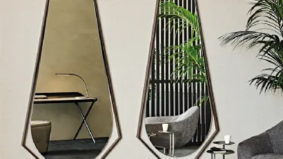 Specchio da parete in cristallo specchiato e cornice in acciaio verniciato goffrato bronzo Sautern di Cattelan Italia