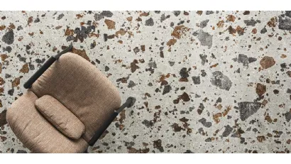 Tappeto che ricorda le pavimentazioni a mosaico Terrazzo di Calligaris