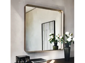 Specchio Wish S  da parete in cristallo specchiato con cornice in acciaio verniciato goffrato di Cattelan Italia