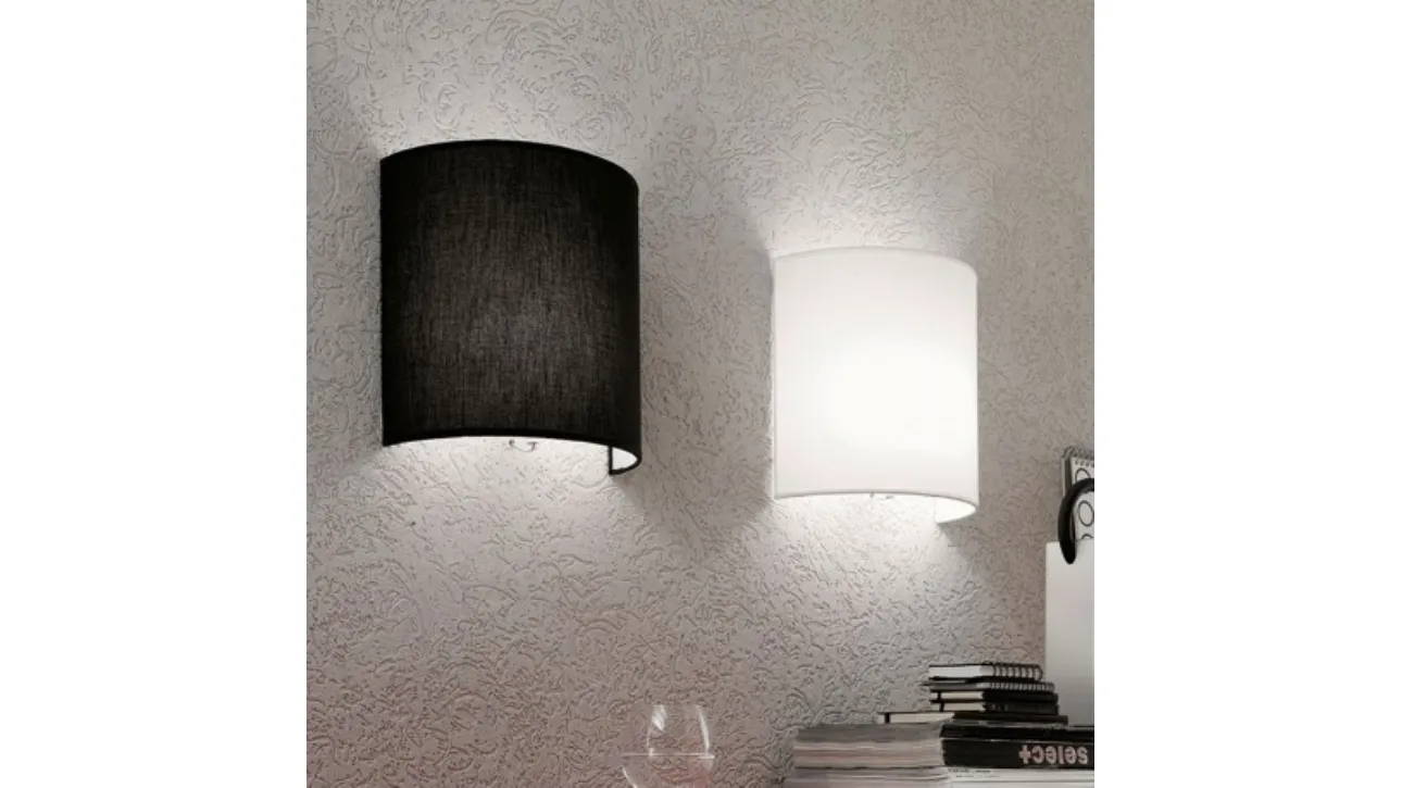 Lampada in tessuto bianco o nero Applique Luna di Adriani e Rossi