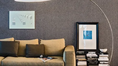 Lampada da terra in polietilene bianco Astra Arc di Cattelan Italia