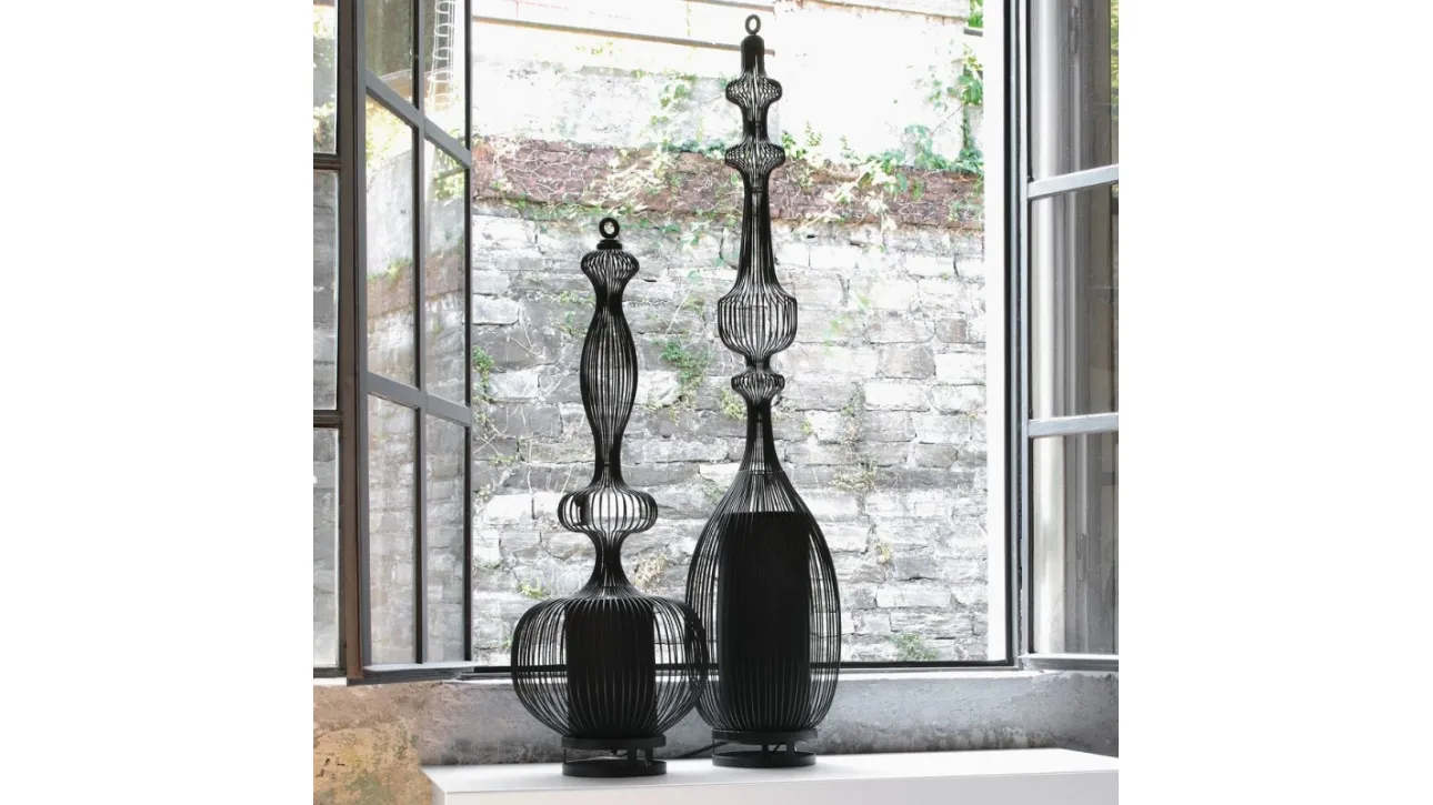 Lampada da tavolo in metallo verniciato nero File Tavolo di Adriani e Rossi