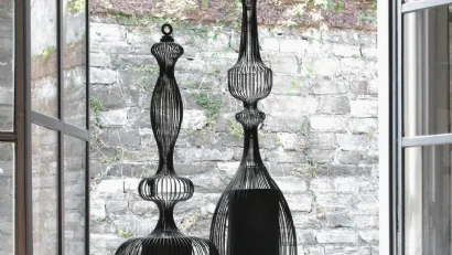 Lampada in metallo verniciato nero File Tavolo di Adriani e Rossi