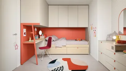 Cameretta a ponte con scrivania Kids space 26 in melaminico di Nidi