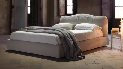 Letto moderno imbottito Hollis di Biba Salotti