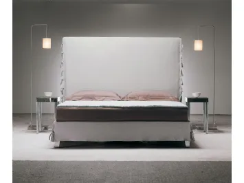 Letto matrimoniale imbottito e sfoderabile con testiera alta White High di Horm
