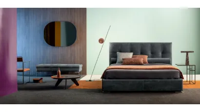 Letto in tessuto con testiera trapuntata Max Capitonné di Twils