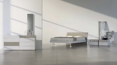 Letto con testiera bicolore laccato opaco con incisione My Love 02 di Voltan