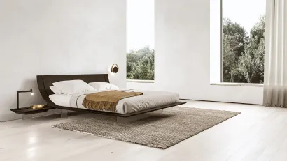 Letto Aqua in essenza di rovere con testiera di Presotto