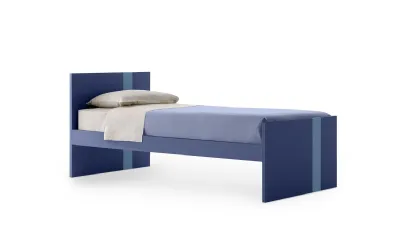 Letto singolo Lila in melaminico Blu con striscia Azzurra sulla testiera e sulla pediera di Nidi