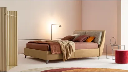 Letto in tessuto con testiera Attico di Twils