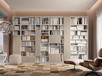 Libreria a muro living 75D composta da ante e vani a giorno di Ferrimobili