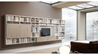 Libreria Living 82D sospesa con ante e cassettoni in legno di Olmo e vani a giorno in laccato opaco bianco di Ferrimobili