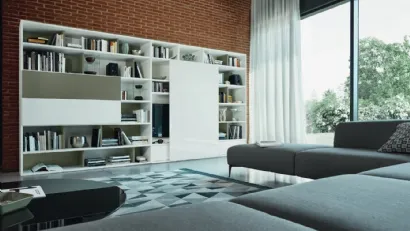 Libreria a muro Modo M6C95 in laccato opaco con anta in vetro lucido di Sangiacomo