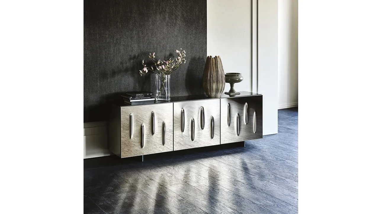 Madia in legno con ante bombate in cristallo specchiato bronzo Carnaby di Cattelan Italia