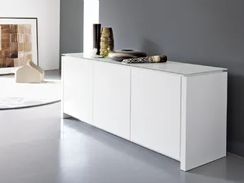 Madia in laccato Bianco opaco con piano in vetro serigrafato Mag di Calligaris