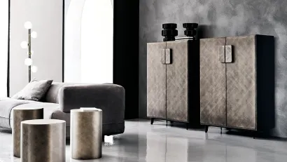 Madia in legno con ante in finitura Brushed Grey Tudor di Cattelan Italia