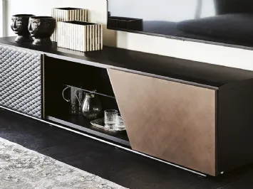 Mobile Porta TV in legno e base in acciaio con anta in ecopelle Aston di Cattelan Italia