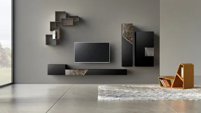 Parete Attrezzata Comp 13 in laccato opaco, ceramica e bronzo graffiato di Voltan