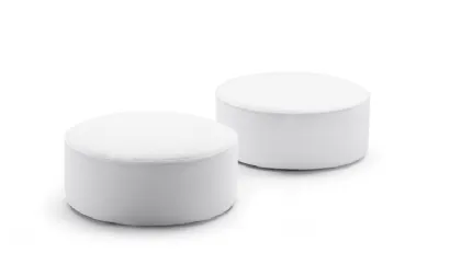 Pouf Discovery tondo e rivestito in ecopelle dallo stile moderno di Biba salotti