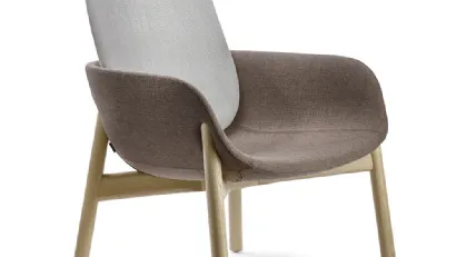 Poltrona Peb Wooden legs di Infiniti