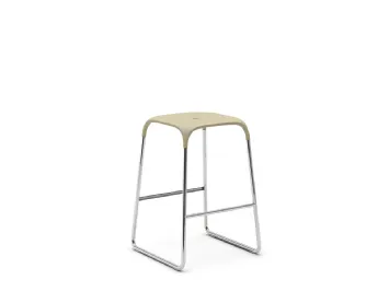 Sgabello Bobo Kitchen Stool in polipropilene e acciaio di Infiniti