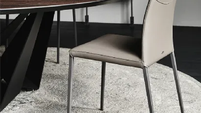 Sedia in pelle con struttura leggera in alluminio Norma ML di Cattelan Italia