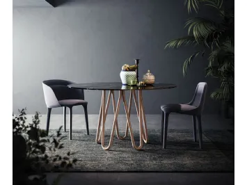 Poltroncina con o senza braccioli rivestita in tessuto Lepel Liscia di Horm